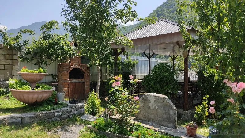 Kirayə verilir 5 otaqlı Həyət evi 220 m² Qax