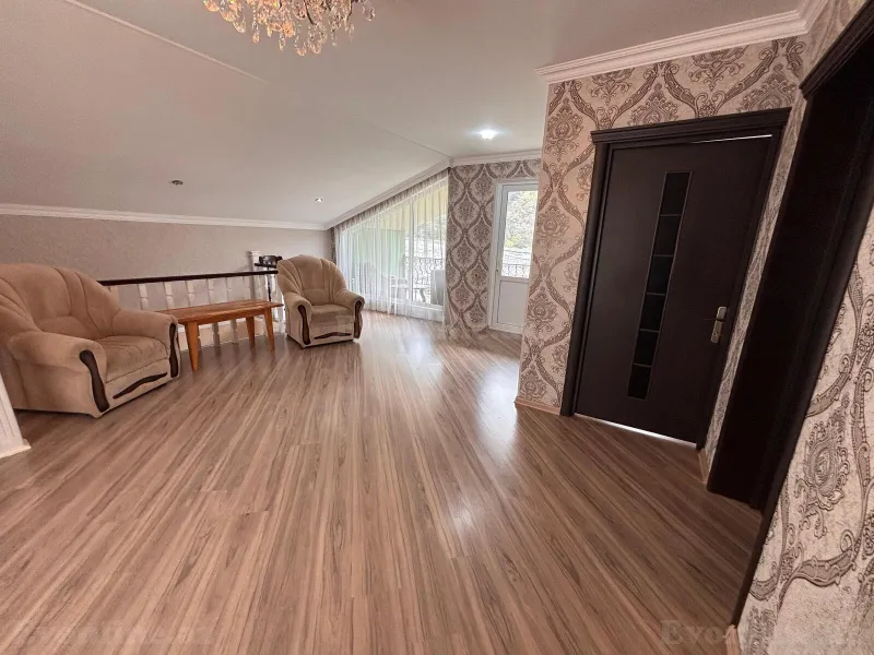 Kirayə verilir 5 otaqlı Həyət evi 220 m² Qax - şəkil 9