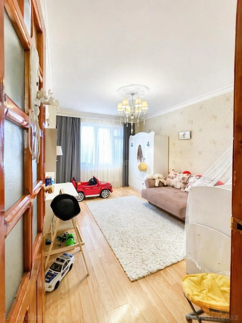 Satılır 4 otaqlı Mənzil Köhnə tikili 120 m² Bakıxanov - şəkil 10