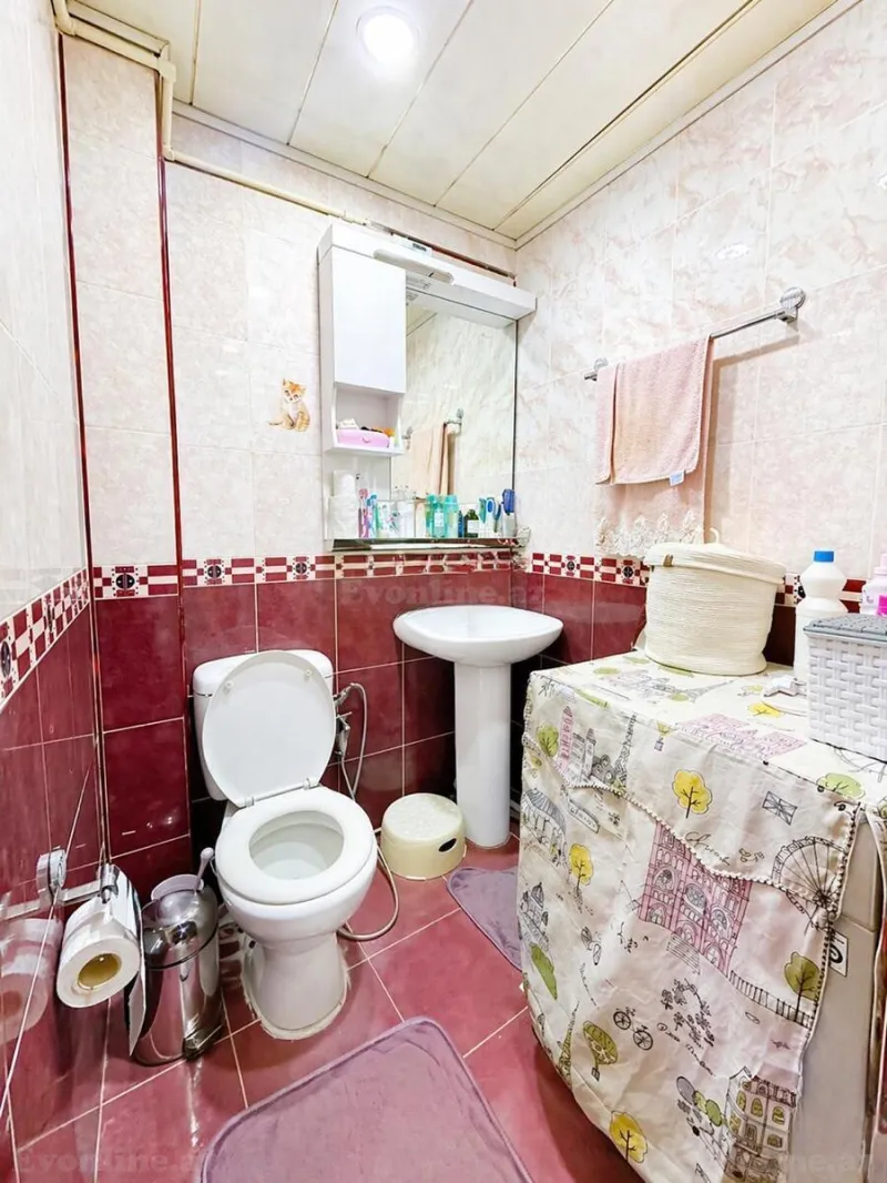 Satılır 4 otaqlı Mənzil Köhnə tikili 120 m² Bakıxanov - şəkil 13