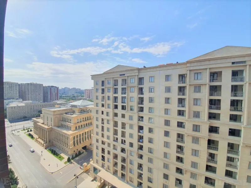 Kirayə verilir 3 otaqlı Mənzil Yeni tikili 160 m² Xətai r. - şəkil 17
