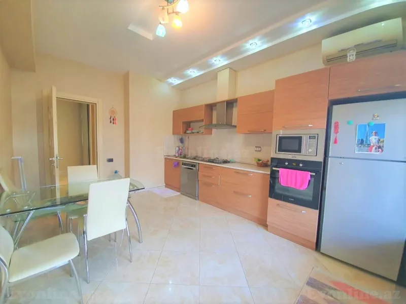 Kirayə verilir 3 otaqlı Mənzil Yeni tikili 160 m² Xətai r. - şəkil 19