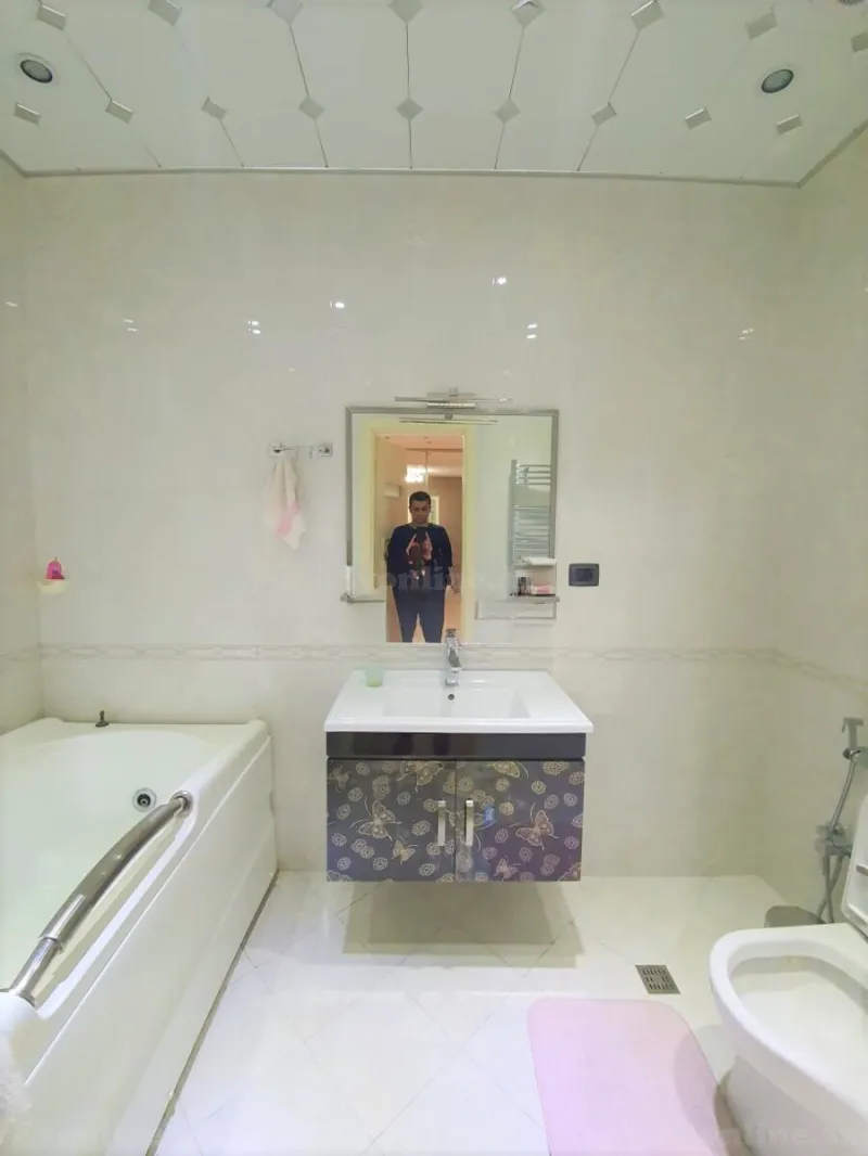 Kirayə verilir 3 otaqlı Mənzil Yeni tikili 160 m² Xətai r. - şəkil 25