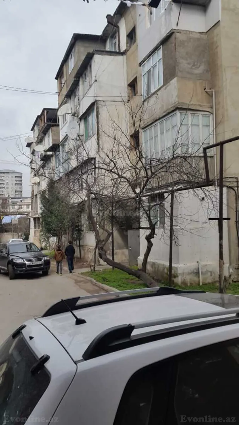 Kirayə verilir 1 otaqlı Mənzil Köhnə tikili 31 m² İnşaatçılar m.