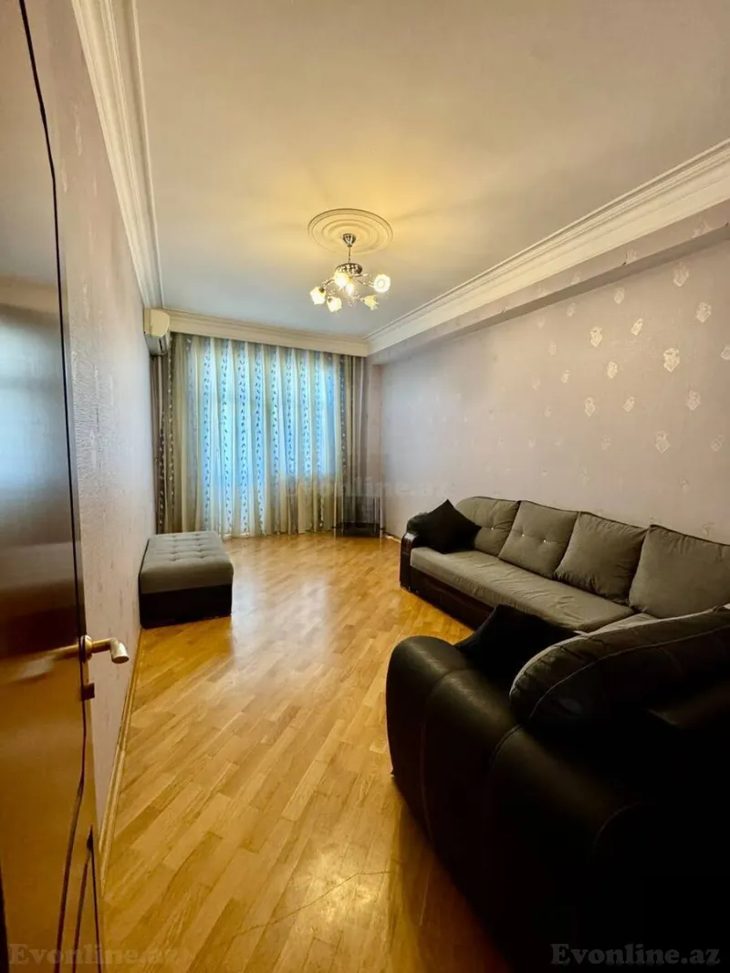 Satılır 4 otaqlı Mənzil Yeni tikili 195 m² Azadlıq prospekti m. - şəkil 4