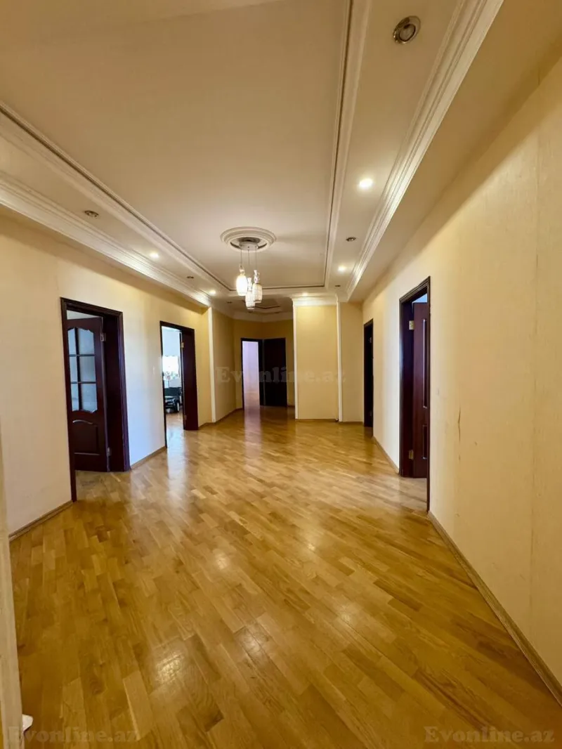 Satılır 4 otaqlı Mənzil Yeni tikili 195 m² Azadlıq prospekti m. - şəkil 11