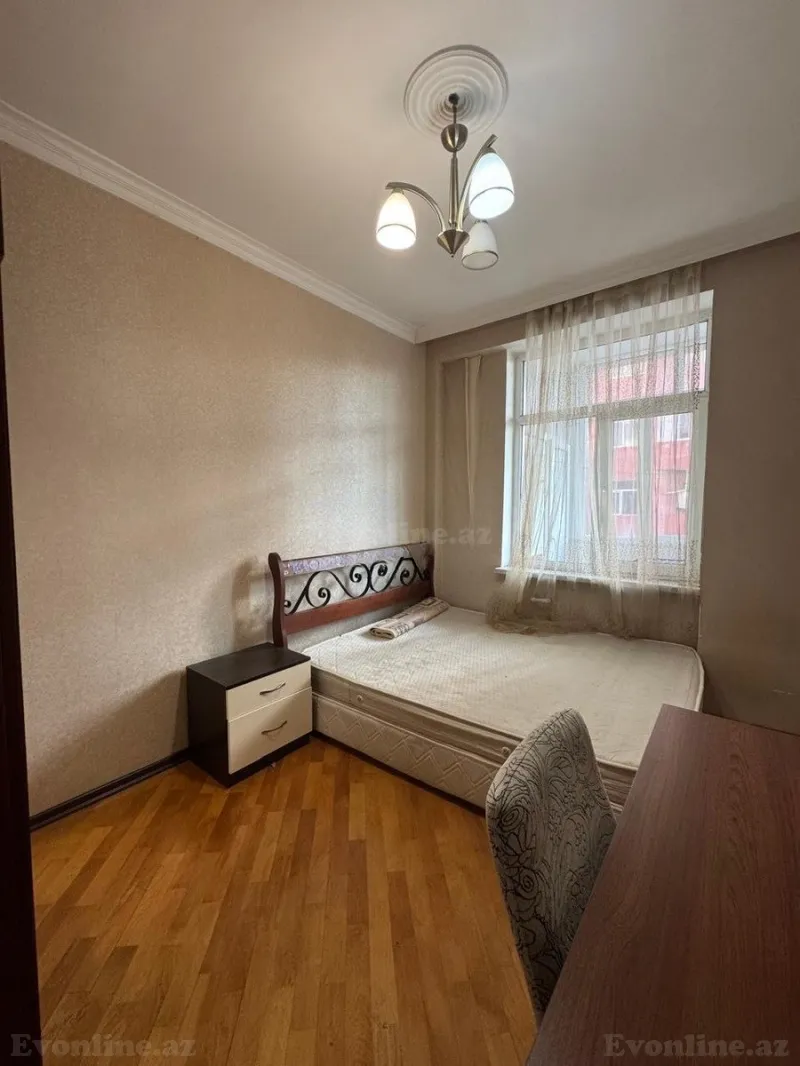 Kirayə verilir 3 otaqlı Mənzil Yeni tikili 85 m² İnşaatçılar m. - şəkil 13