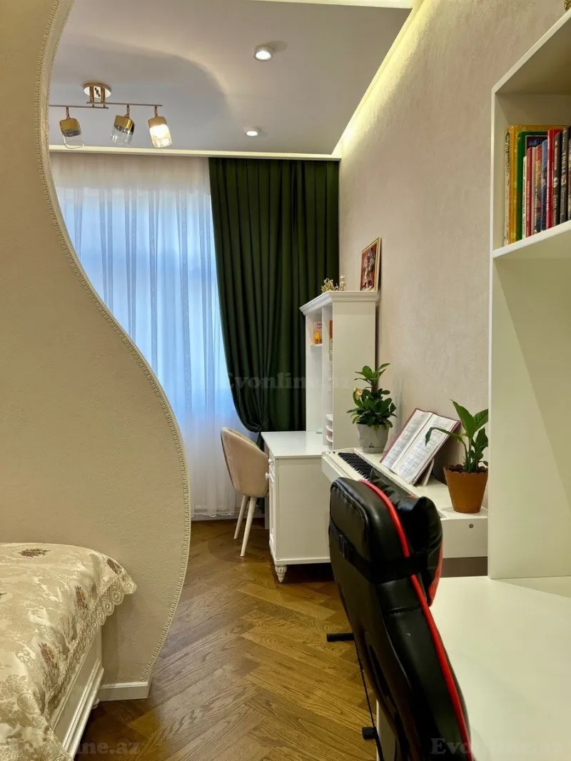 Satılır 3 otaqlı Mənzil Yeni tikili 80 m² Elmlər Akademiyası m. - şəkil 4