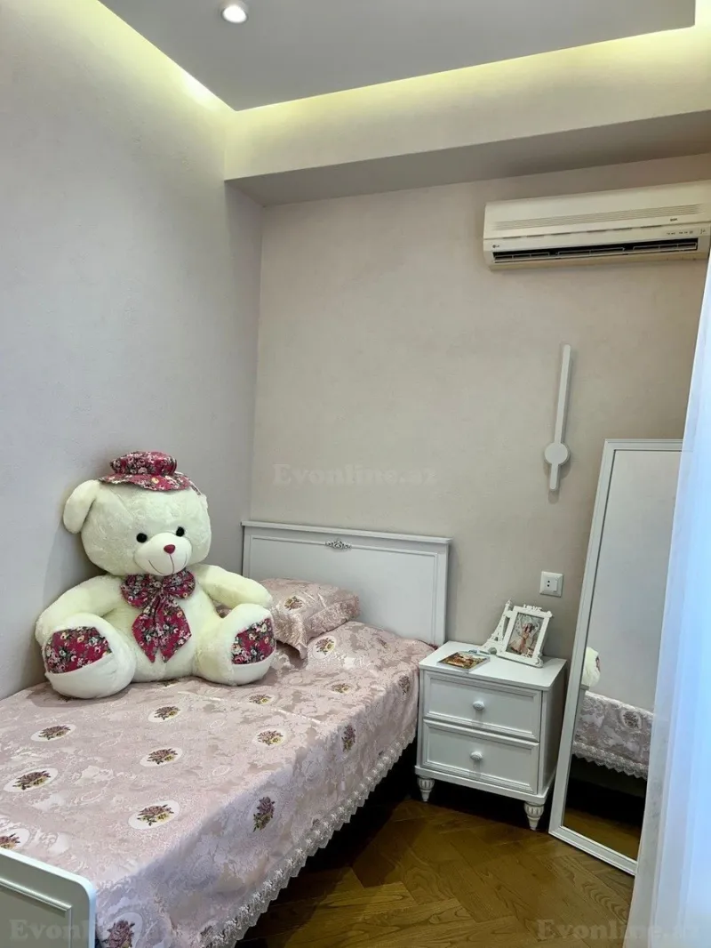Satılır 3 otaqlı Mənzil Yeni tikili 80 m² Elmlər Akademiyası m. - şəkil 7