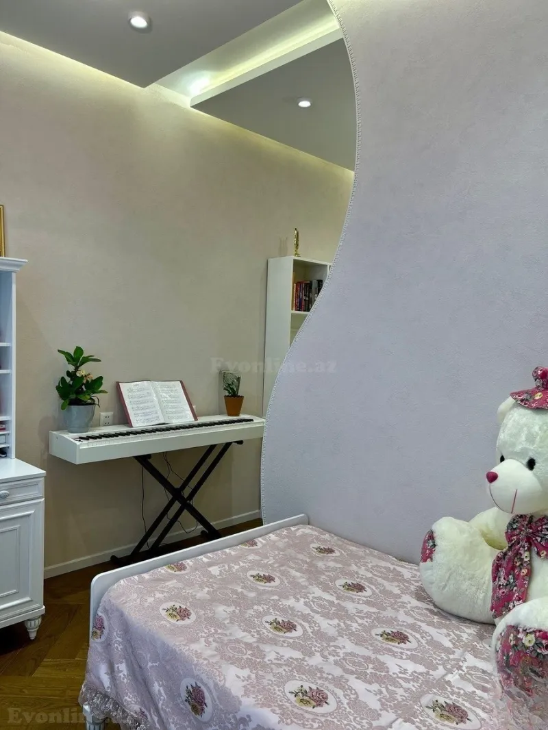 Satılır 3 otaqlı Mənzil Yeni tikili 80 m² Elmlər Akademiyası m. - şəkil 16