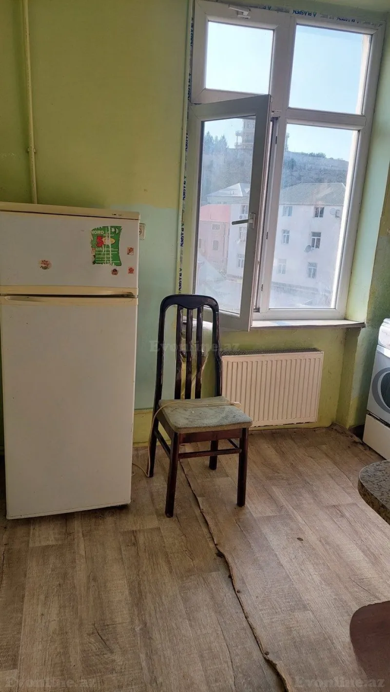 Satılır 2 otaqlı Mənzil Köhnə tikili 65 m² Bakıxanov - şəkil 10