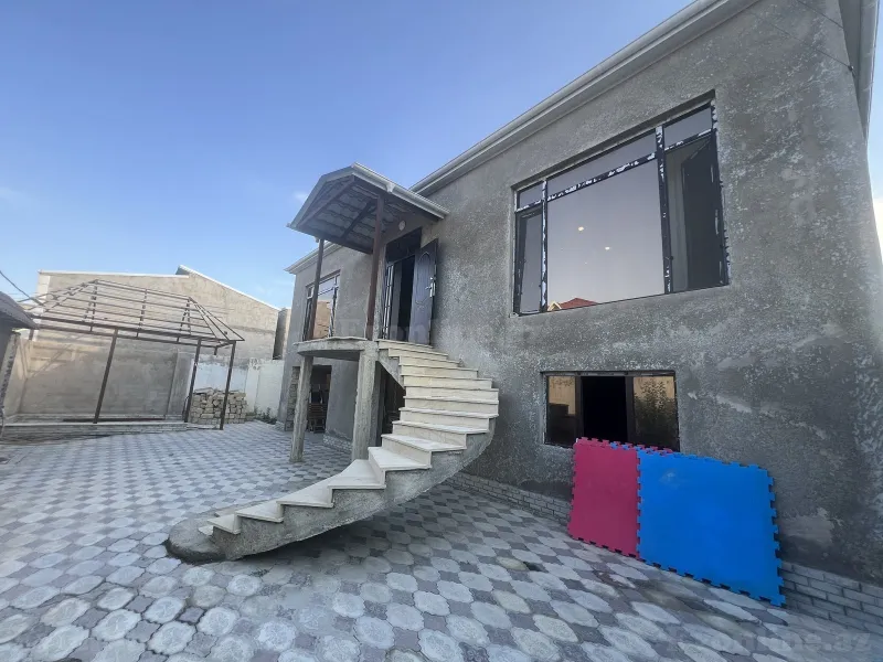 4 otaqlı Həyət evi 168 m² Masazır Satılır