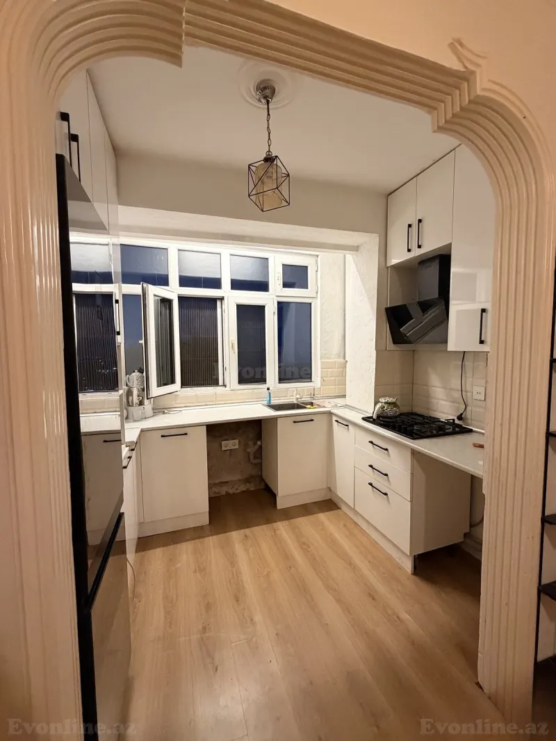 Kirayə verilir 3 otaqlı Mənzil Köhnə tikili 40 m² Yeni Günəşli - şəkil 4