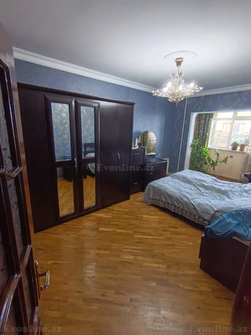 Satılır 4 otaqlı Mənzil Köhnə tikili 120 m² Azadlıq prospekti m. - şəkil 3