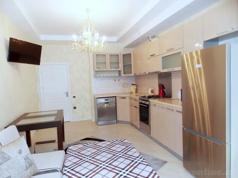 Kirayə verilir 3 otaqlı Mənzil Yeni tikili 140 m² Nəsimi r. - şəkil 10
