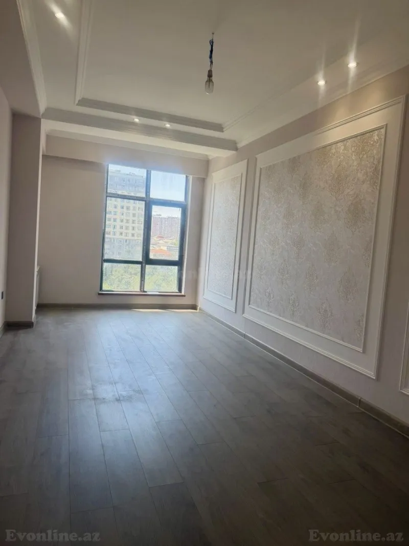 2 otaqlı Mənzil 60 m² İnşaatçılar m. Satılır
