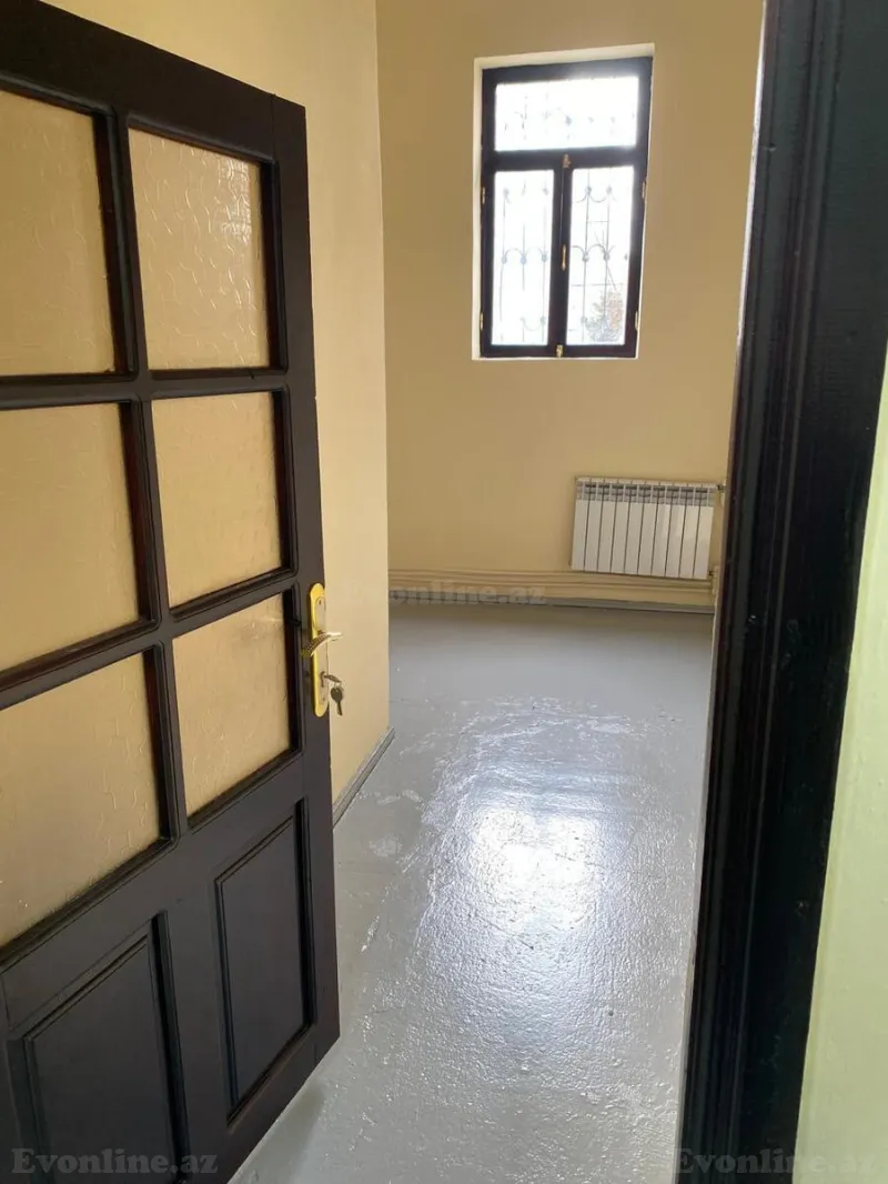 Satılır 9 otaqlı Mənzil Köhnə tikili 93 m² Həzi Aslanov m. - şəkil 2