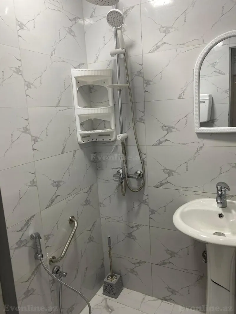 Satılır 9 otaqlı Mənzil Köhnə tikili 93 m² Həzi Aslanov m. - şəkil 9