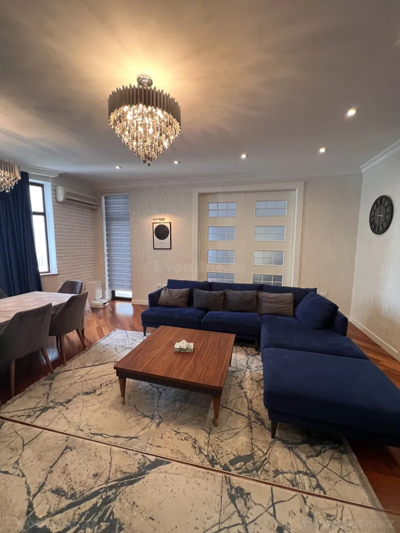 Satılır 3 otaqlı Mənzil Yeni tikili 165 m² Nəsimi r. - şəkil 6