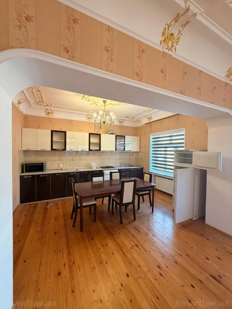 Satılır 8 otaqlı Həyət evi 280 m² Badamdar - şəkil 7