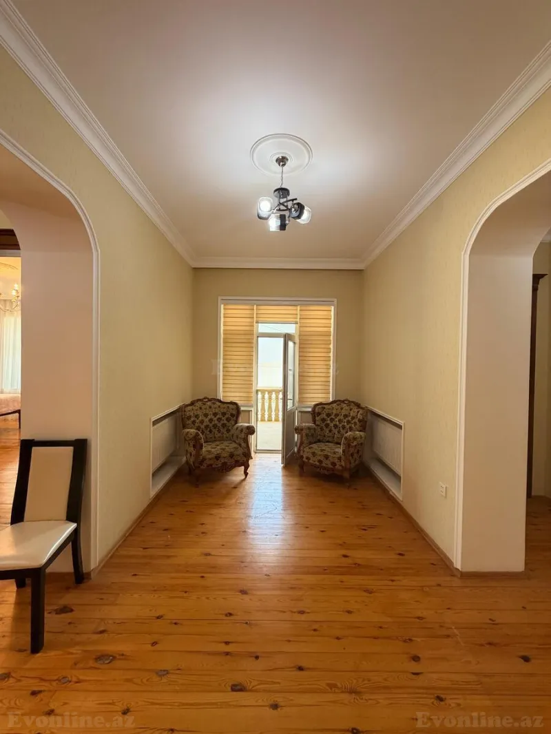Satılır 8 otaqlı Həyət evi 280 m² Badamdar - şəkil 12