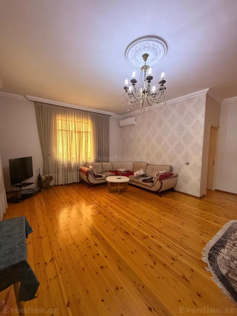 Satılır 7 otaqlı Həyət evi 220 m² Badamdar - şəkil 2
