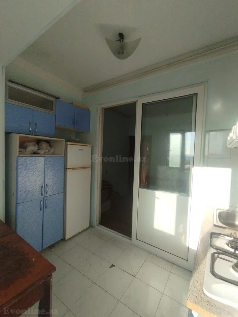 Kirayə verilir 2 otaqlı Mənzil Köhnə tikili 45 m² Həzi Aslanov m. - şəkil 2