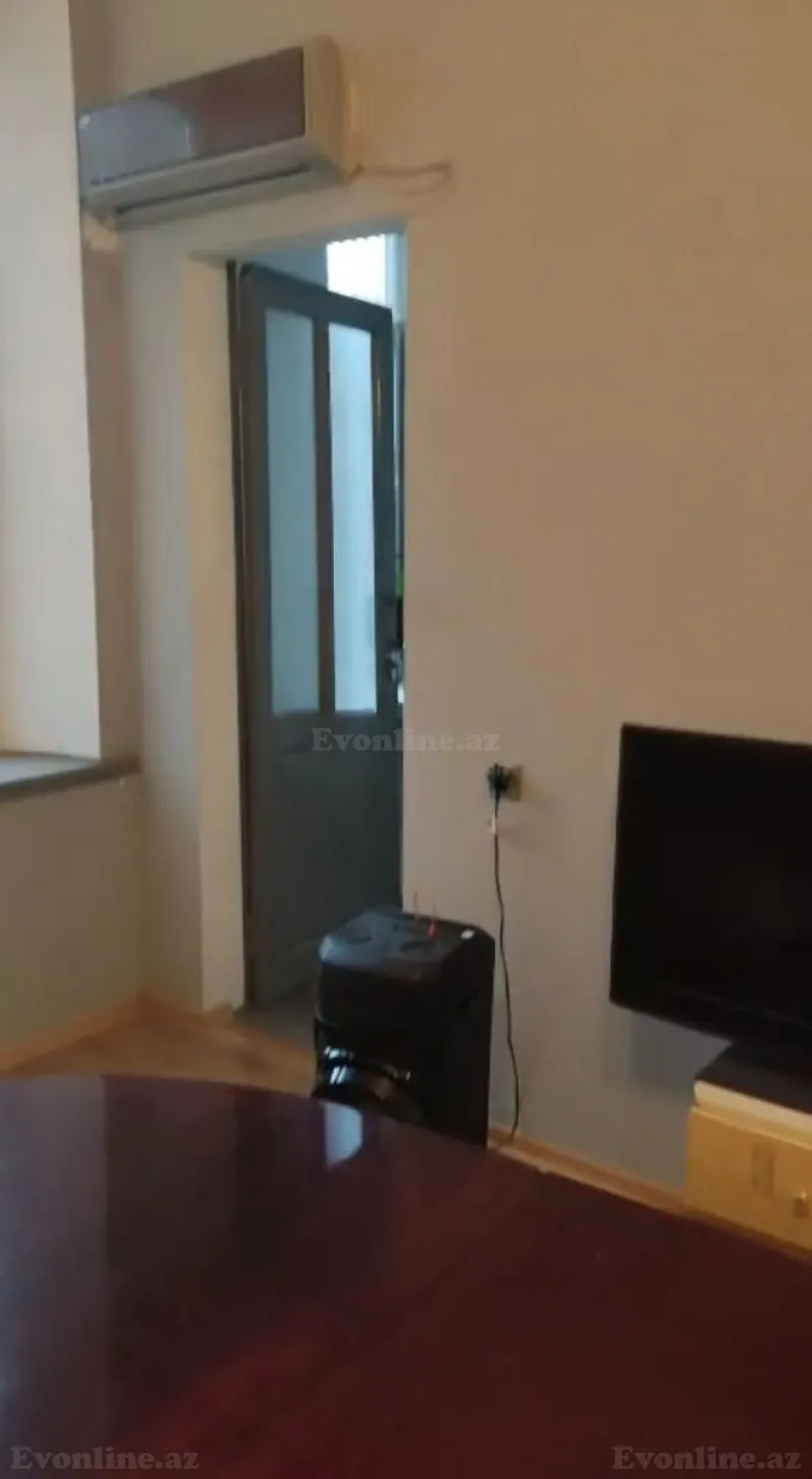 Satılır 3 otaqlı Mənzil Köhnə tikili 90 m² Azadlıq prospekti m. - şəkil 6