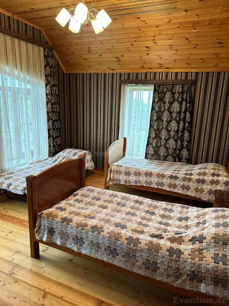 Kirayə verilir 4 otaqlı Həyət evi 200 m² Quba - şəkil 14