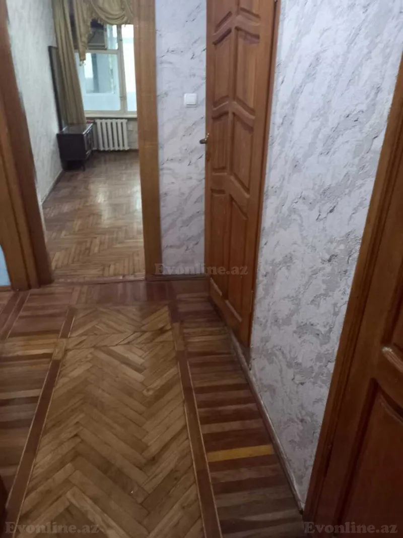 Kirayə verilir 3 otaqlı Mənzil Köhnə tikili 89 m² Nərimanov r. - şəkil 7