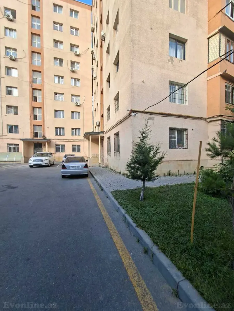 2 otaqlı Mənzil 55 m² Neftçilər m. Satılır