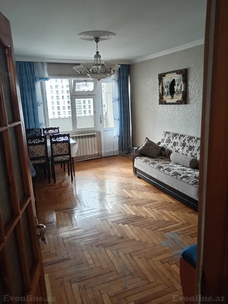 Kirayə verilir 2 otaqlı Mənzil Köhnə tikili 80 m² İnşaatçılar m. - şəkil 2