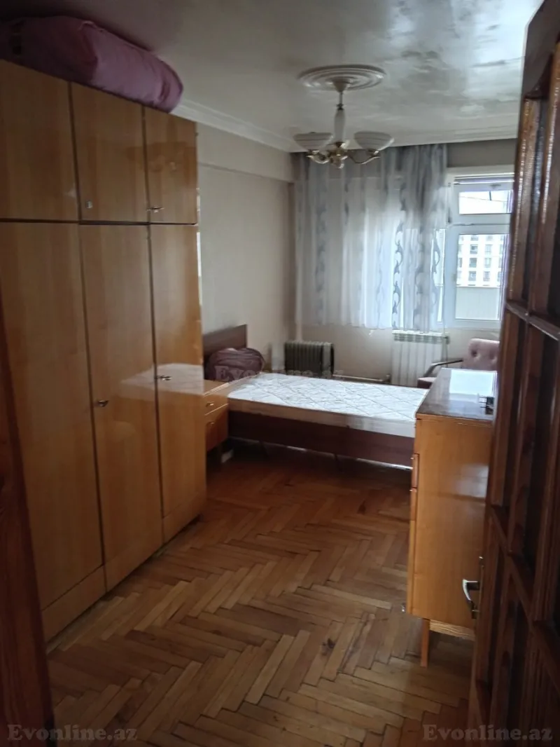 Kirayə verilir 2 otaqlı Mənzil Köhnə tikili 80 m² İnşaatçılar m. - şəkil 3