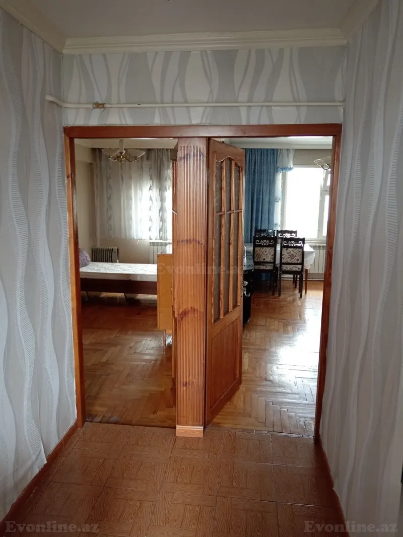 Kirayə verilir 2 otaqlı Mənzil Köhnə tikili 80 m² İnşaatçılar m. - şəkil 4