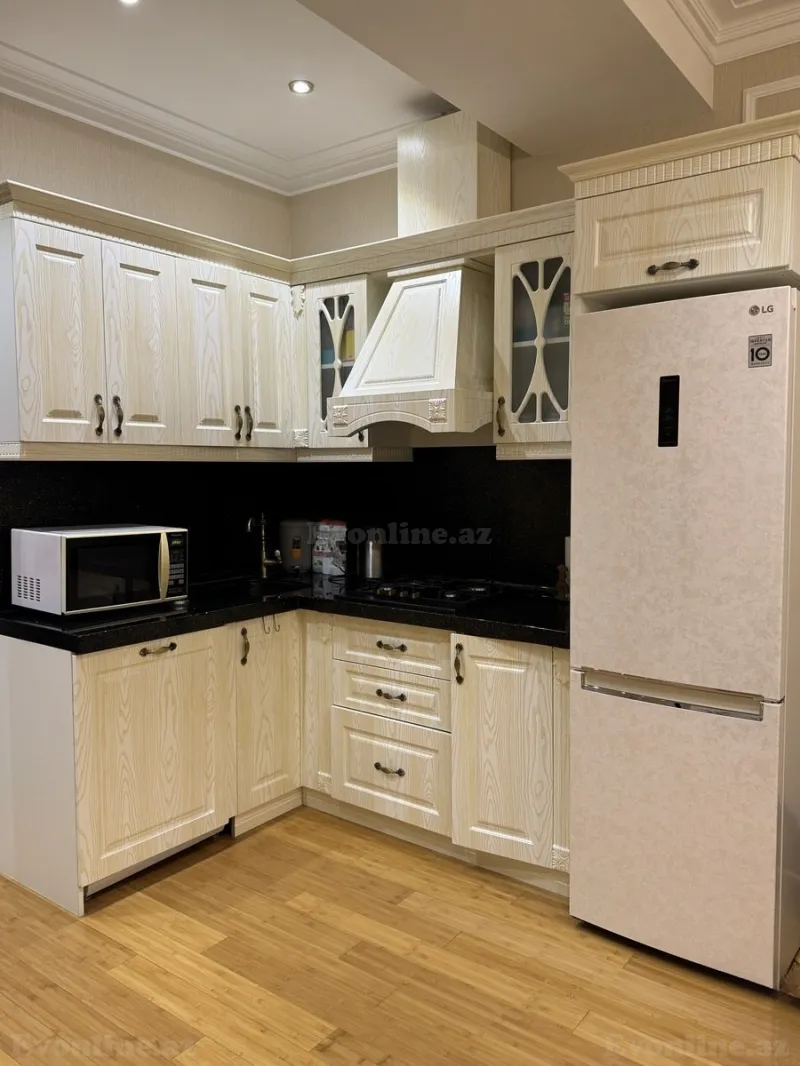 Kirayə verilir 2 otaqlı Mənzil Yeni tikili 75 m² İnşaatçılar m. - şəkil 4