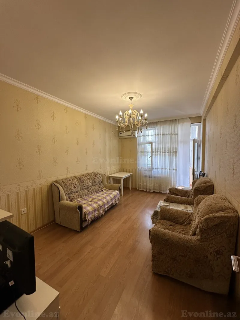 2 otaqlı Mənzil 80 m² İnşaatçılar m. Kirayə verilir