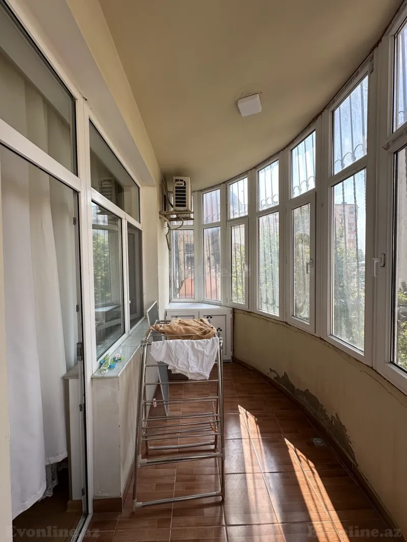 Kirayə verilir 2 otaqlı Mənzil Yeni tikili 80 m² İnşaatçılar m. - şəkil 18