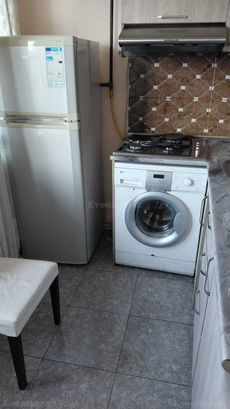 Kirayə verilir 2 otaqlı Mənzil Köhnə tikili 60 m² Həzi Aslanov m. - şəkil 6