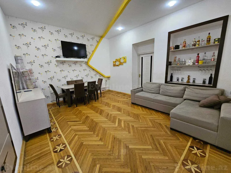 Satılır 4 otaqlı Həyət evi 110 m² Gəncə - şəkil 2