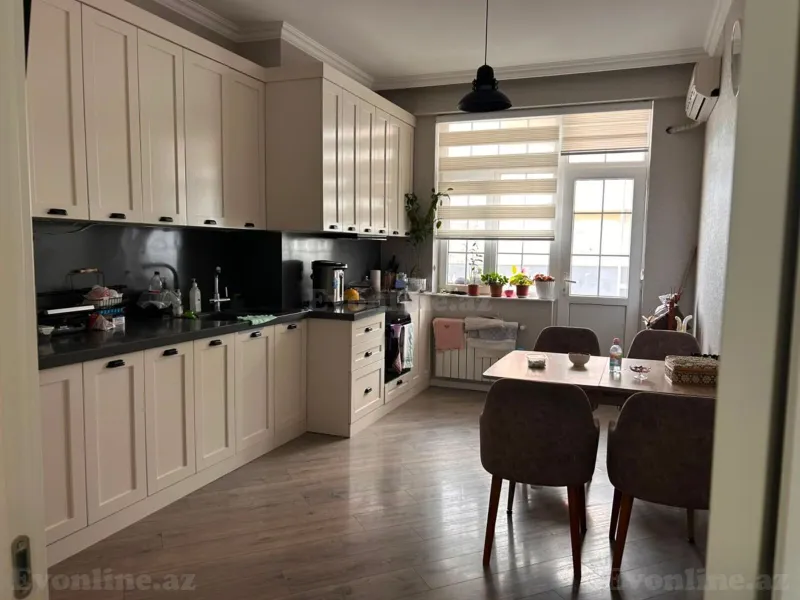 Satılır 4 otaqlı Mənzil Yeni tikili 170 m² Həzi Aslanov - şəkil 5