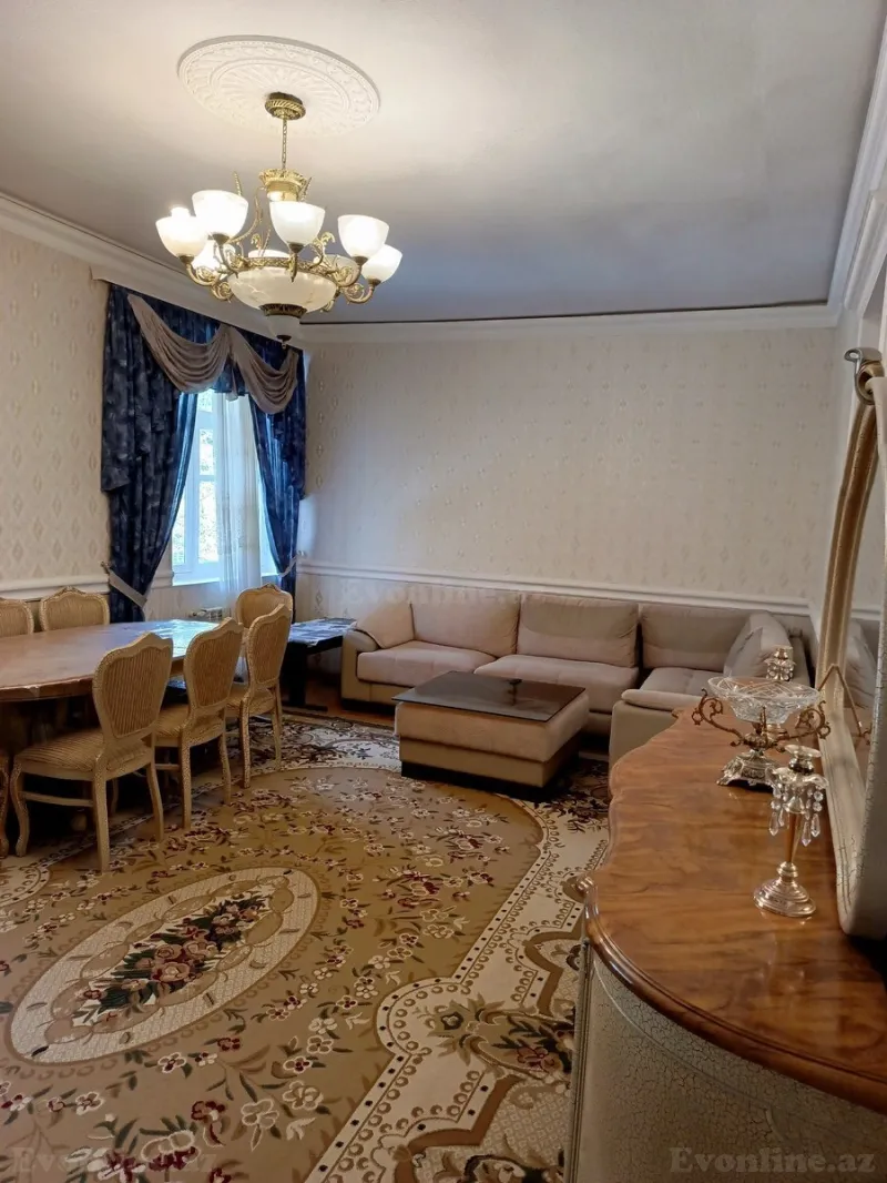 3 otaqlı Həyət evi 120 m² Nəsimi m. Kirayə verilir