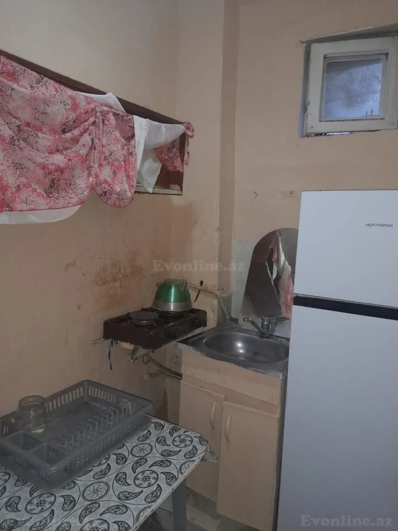 Kirayə verilir 1 otaqlı Həyət evi 45 m² İnşaatçılar m. - şəkil 4