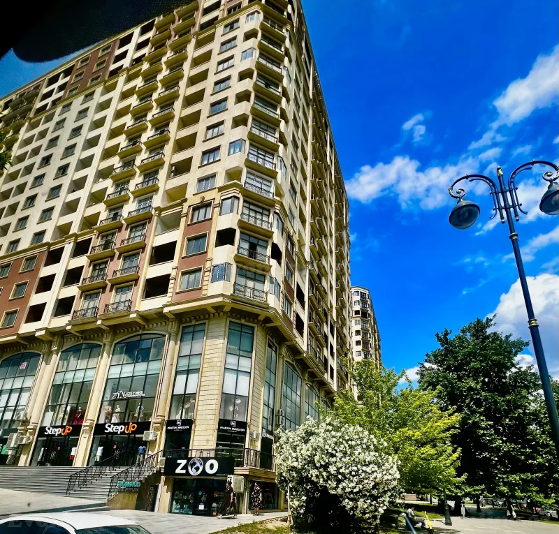 3 otaqlı Mənzil 155 m² 28 May m. Satılır