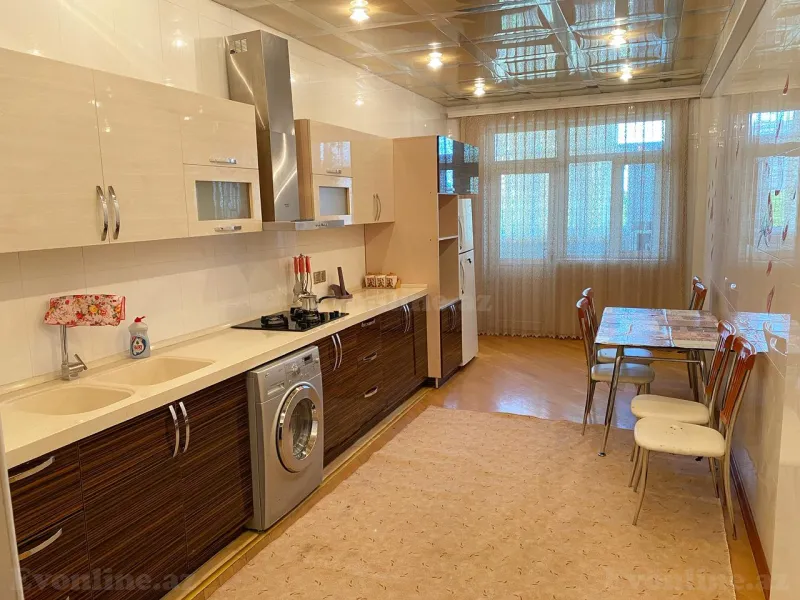 3 otaqlı Mənzil 155 m² 28 May m. Kirayə verilir