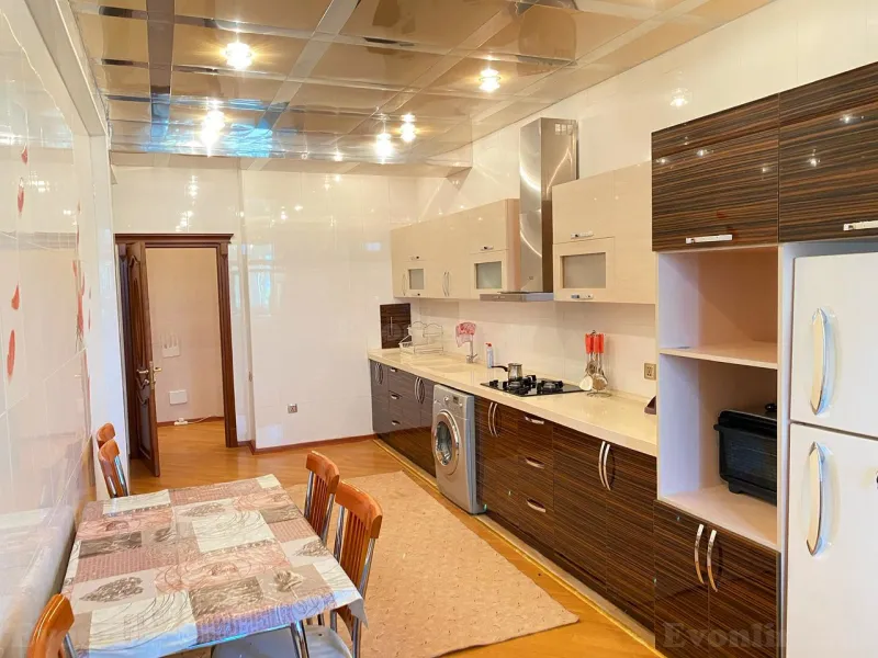 Kirayə verilir 3 otaqlı Mənzil Yeni tikili 155 m² 28 May m. - şəkil 16
