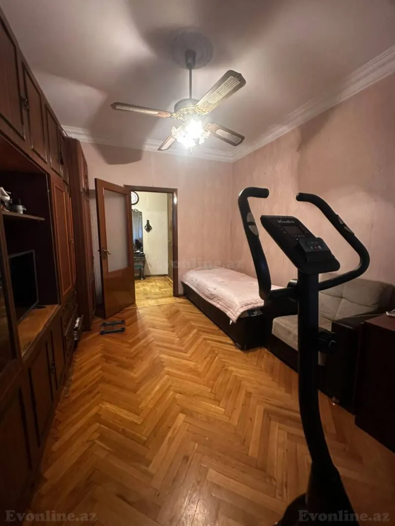Satılır 3 otaqlı Mənzil Köhnə tikili 85 m² Memar Əcəmi m. - şəkil 8