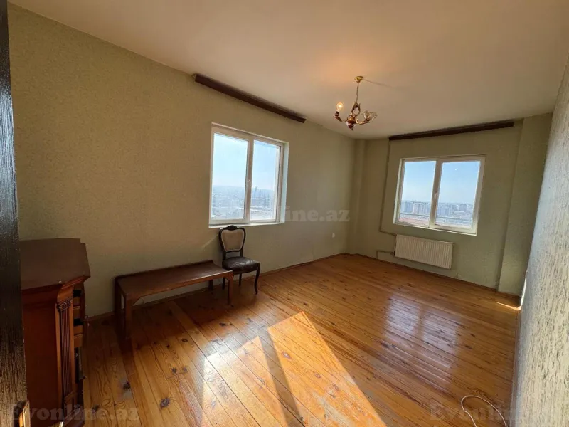 Satılır 4 otaqlı Mənzil Yeni tikili 147 m² Neftçilər m. - şəkil 2