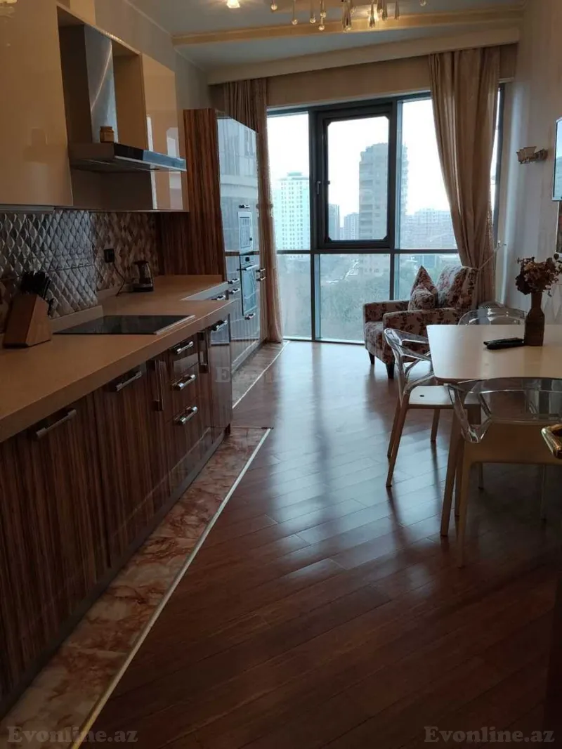 Kirayə verilir 4 otaqlı Mənzil Yeni tikili 220 m² Nizami m. - şəkil 7