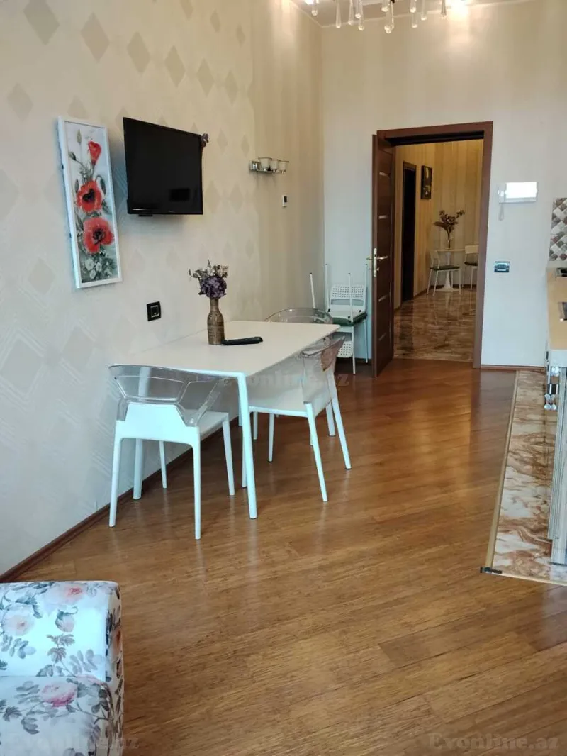 Kirayə verilir 4 otaqlı Mənzil Yeni tikili 220 m² Nizami m. - şəkil 16