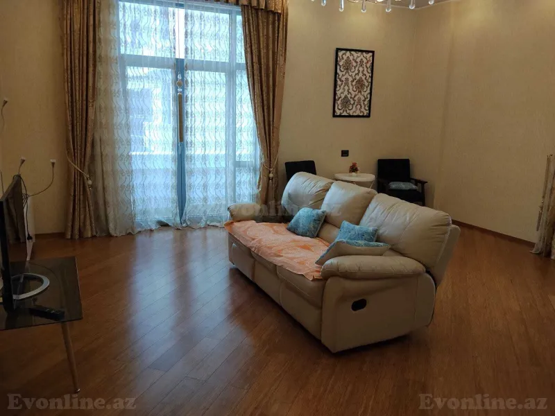 Kirayə verilir 4 otaqlı Mənzil Yeni tikili 220 m² Nizami m. - şəkil 22